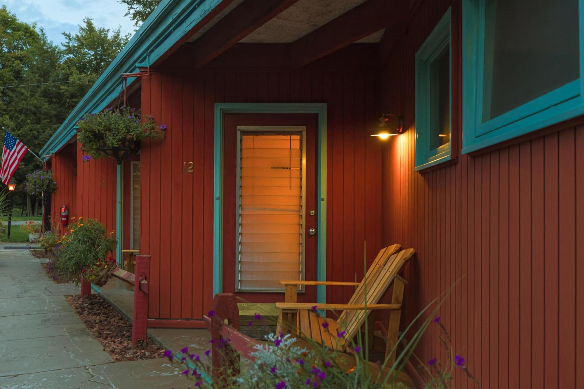 Motel Long Lake And Cottages Pokoj fotografie