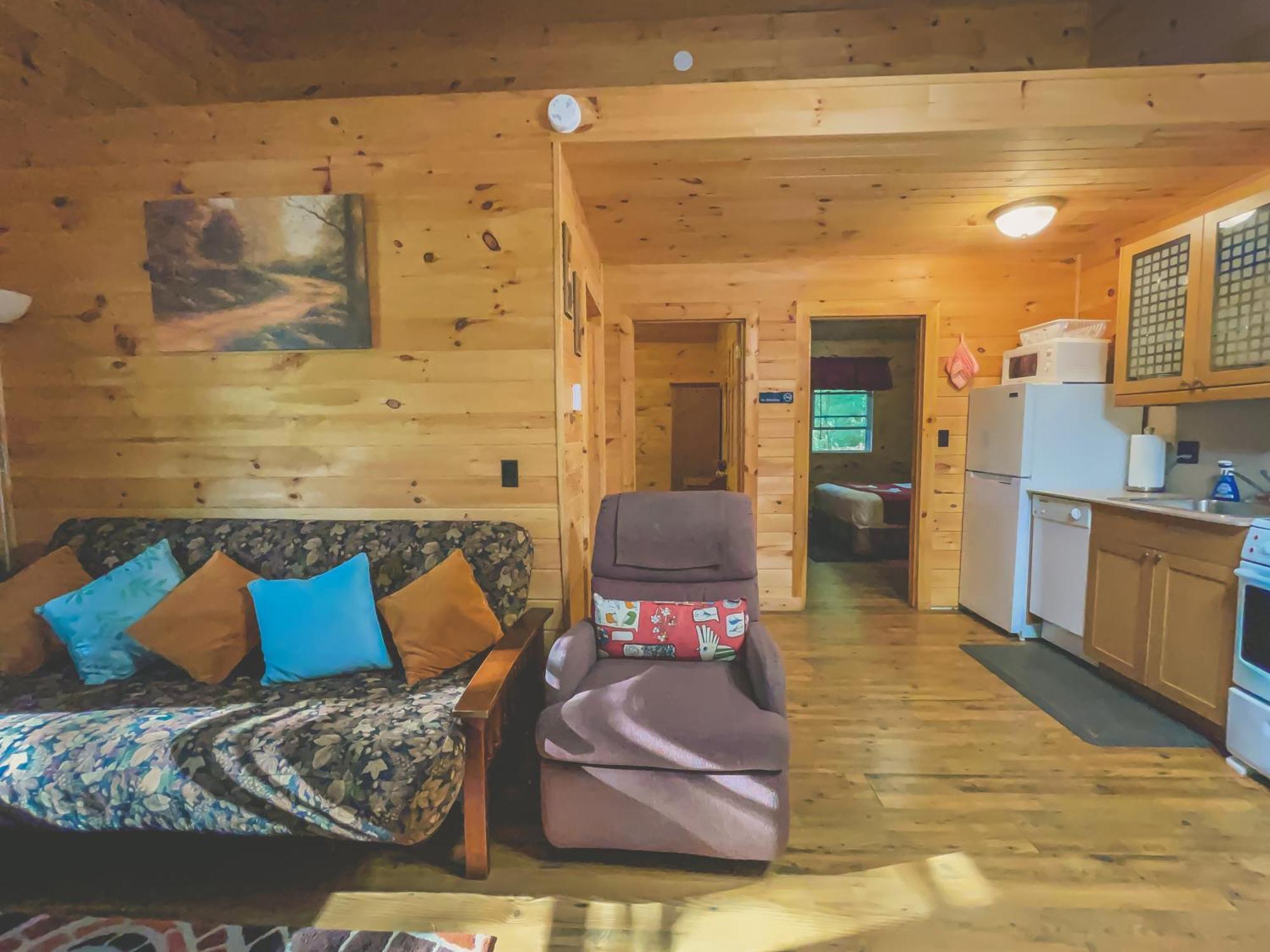 Motel Long Lake And Cottages Pokoj fotografie