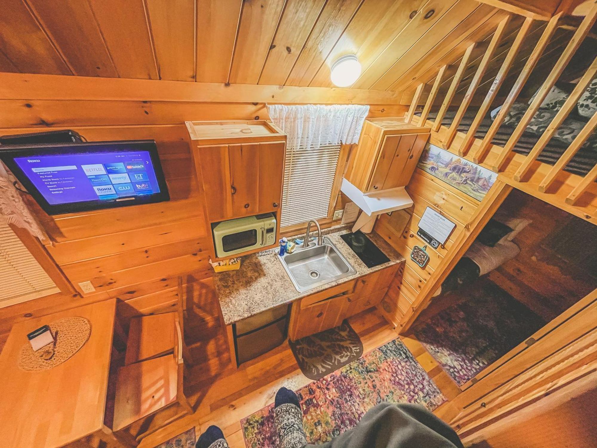Motel Long Lake And Cottages Pokoj fotografie