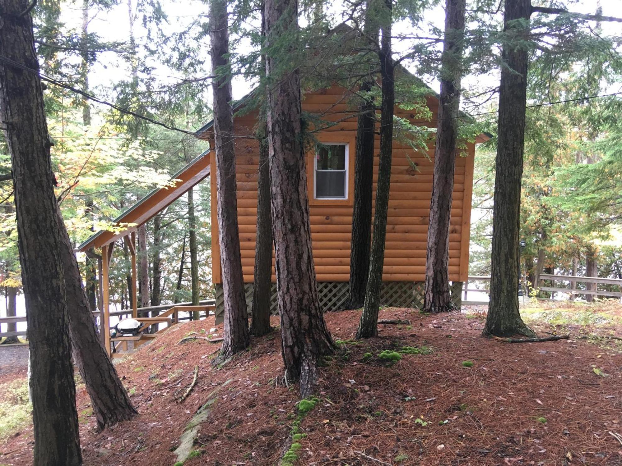 Motel Long Lake And Cottages Pokoj fotografie